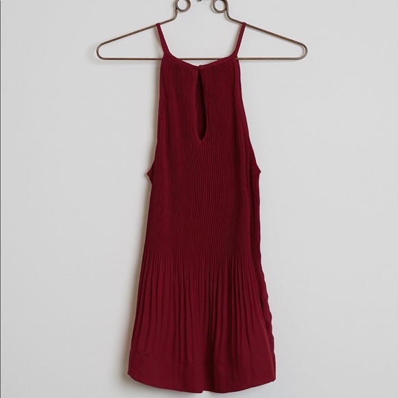 BKE Red Pleated Tank - Picture 2 of 4